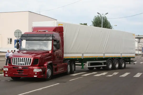 МАЗ-6440PA | Фото 4 Кадры истории 4