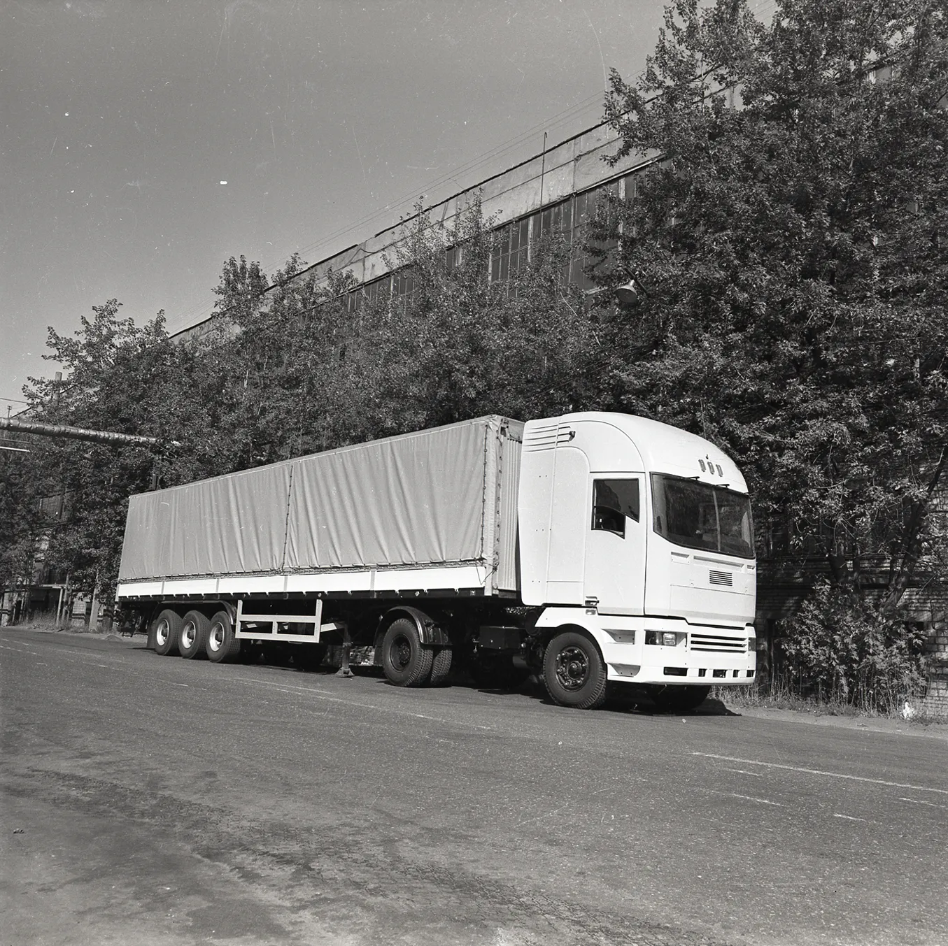 МАЗ-Э5445