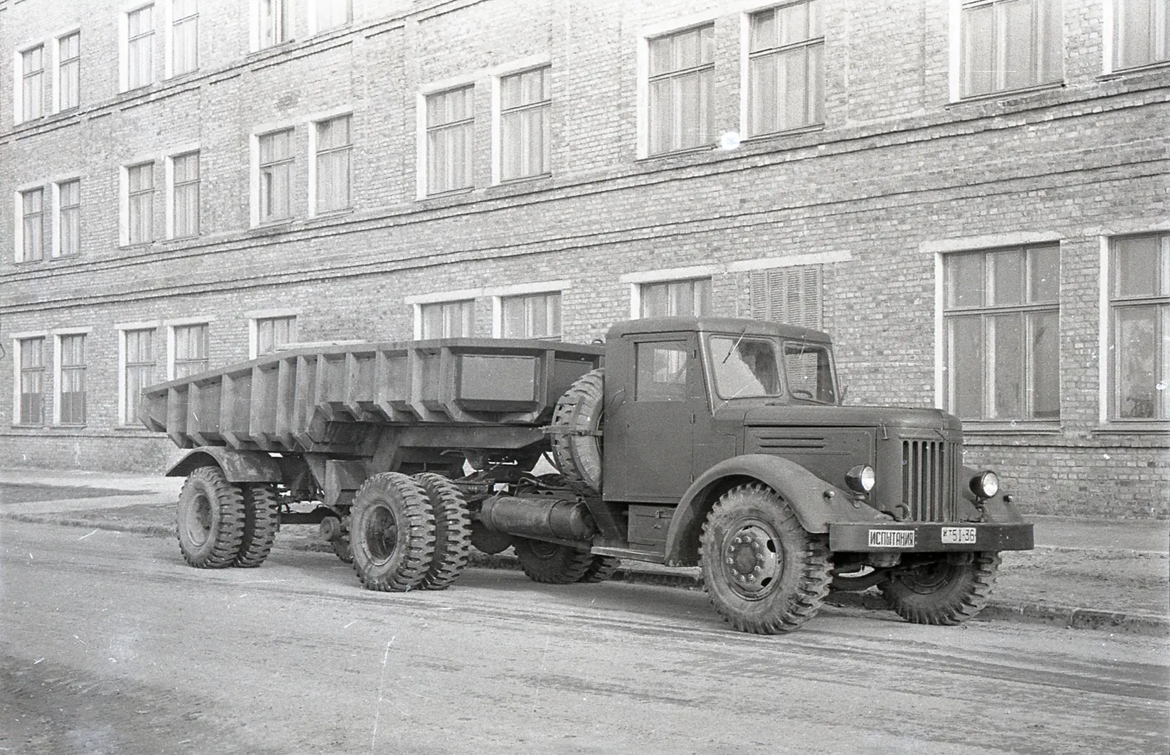 МАЗ-200Р