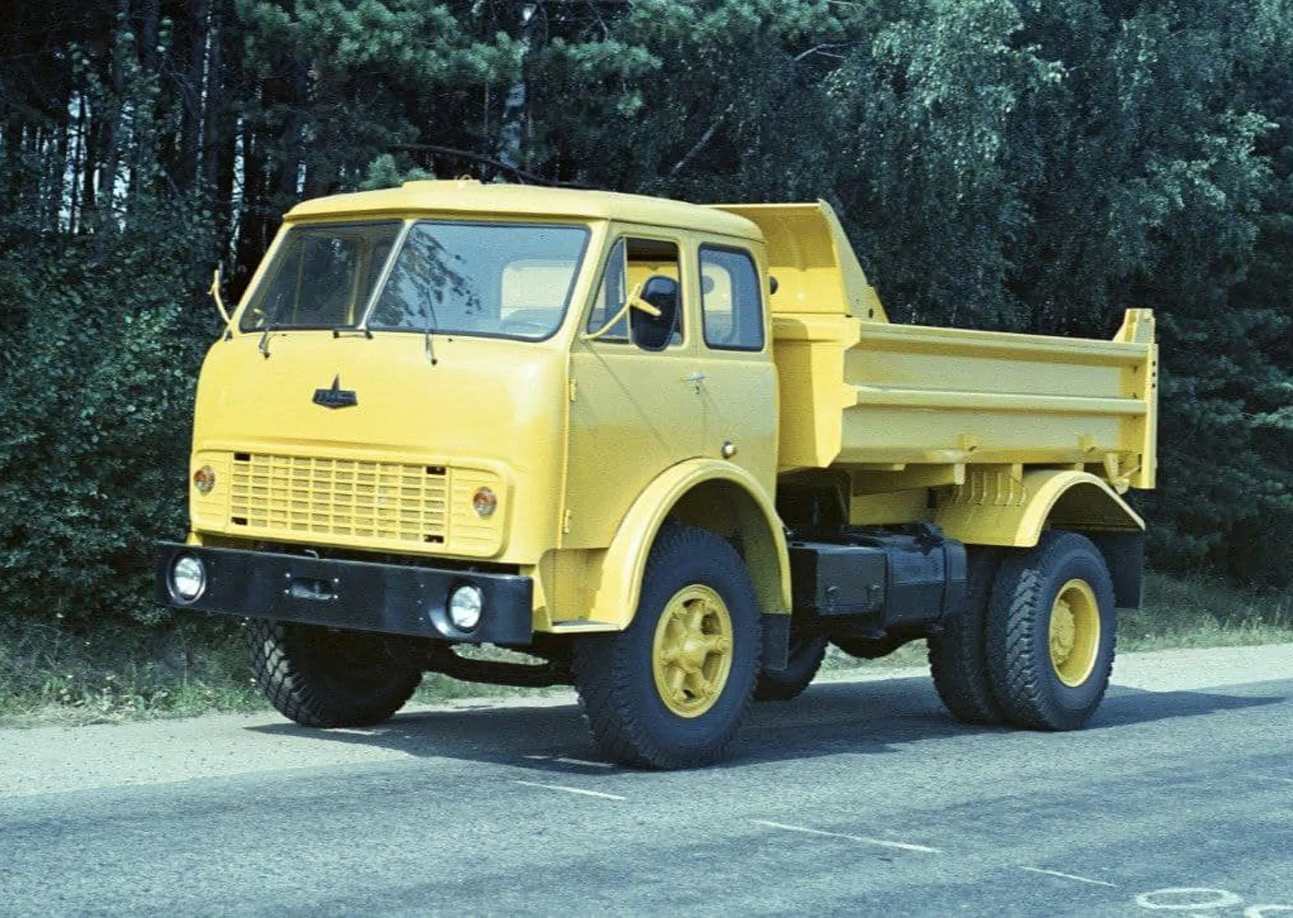 МАЗ-503А и МАЗ-5549 | Фото 2 МАЗ-503А и МАЗ-5549